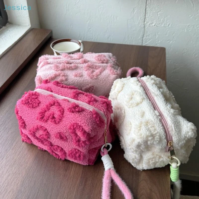 ♥ Love Print Weiche Plüsch-Make-up-Taschen mit Griff, großes Fassungsvermögen, Federmäppchen, tragbare Reise-Kosmetik-Aufbewahrungstasche