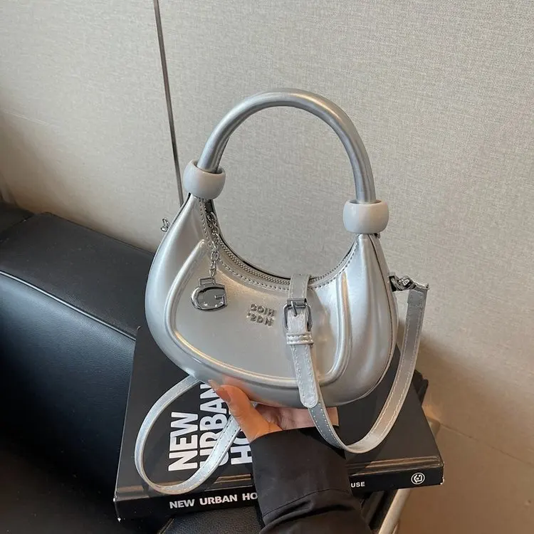 

2025 Winter 764 New Messenger Bag Crescent Bag Fashion Commuter Bag Versatile Handbag Simple and Retro