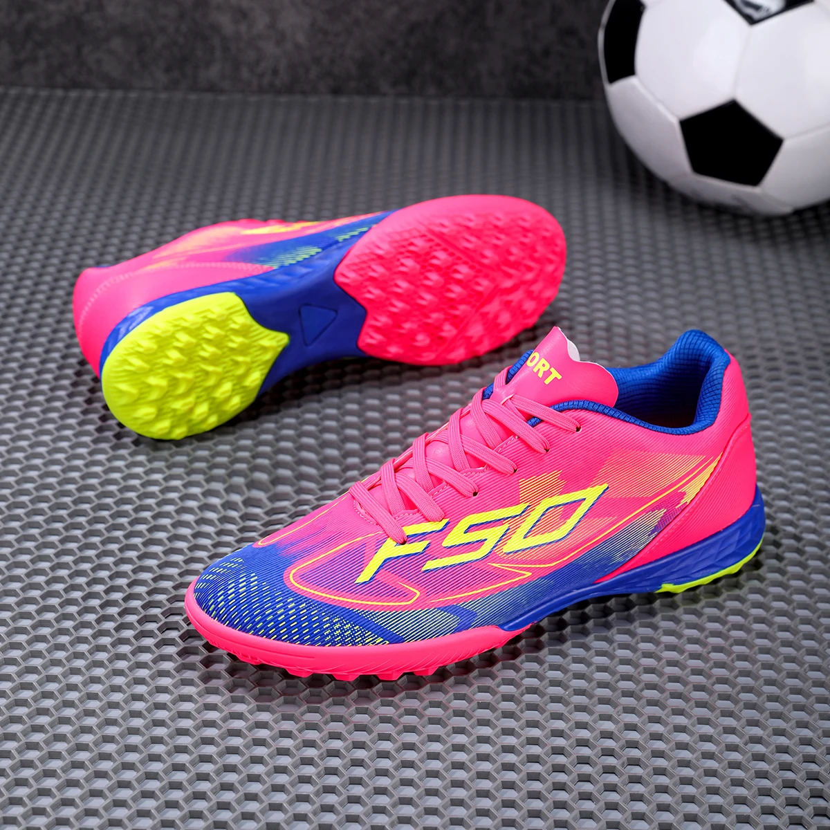 

New Men Soccer Shoes Unisex Futsal Professional Ultralight Women Hot Sale High-quality TF/FG Cleats Football Boots Sneakers