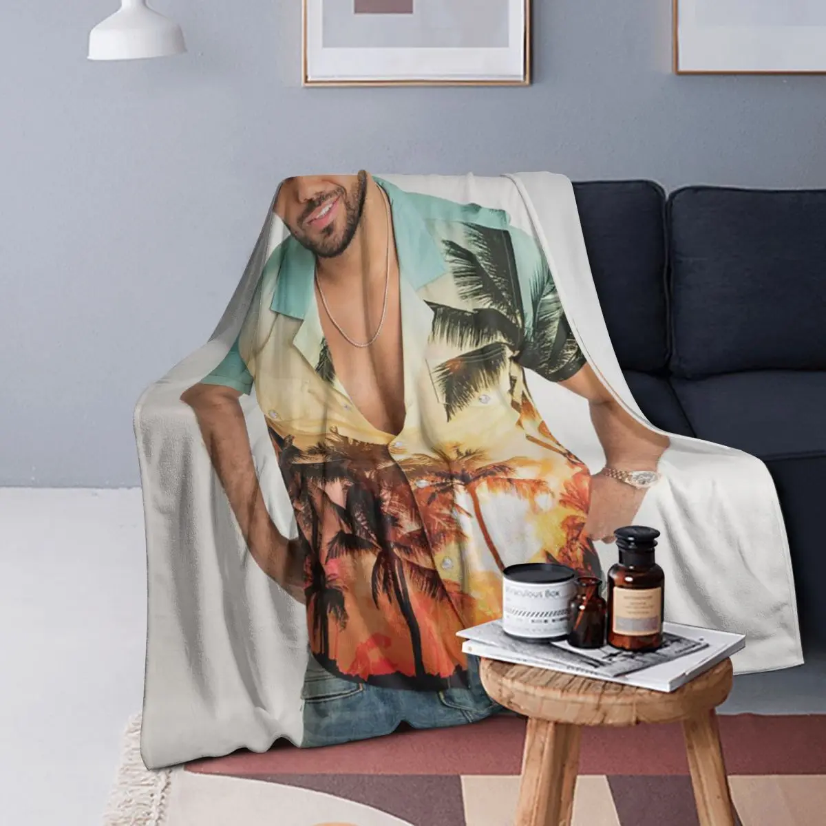 

Latin Singer Romeo Santos Blanket Soft Warm Flannel Throw Blanket Bedding for Bed Living room Picnic Travel Home Couch