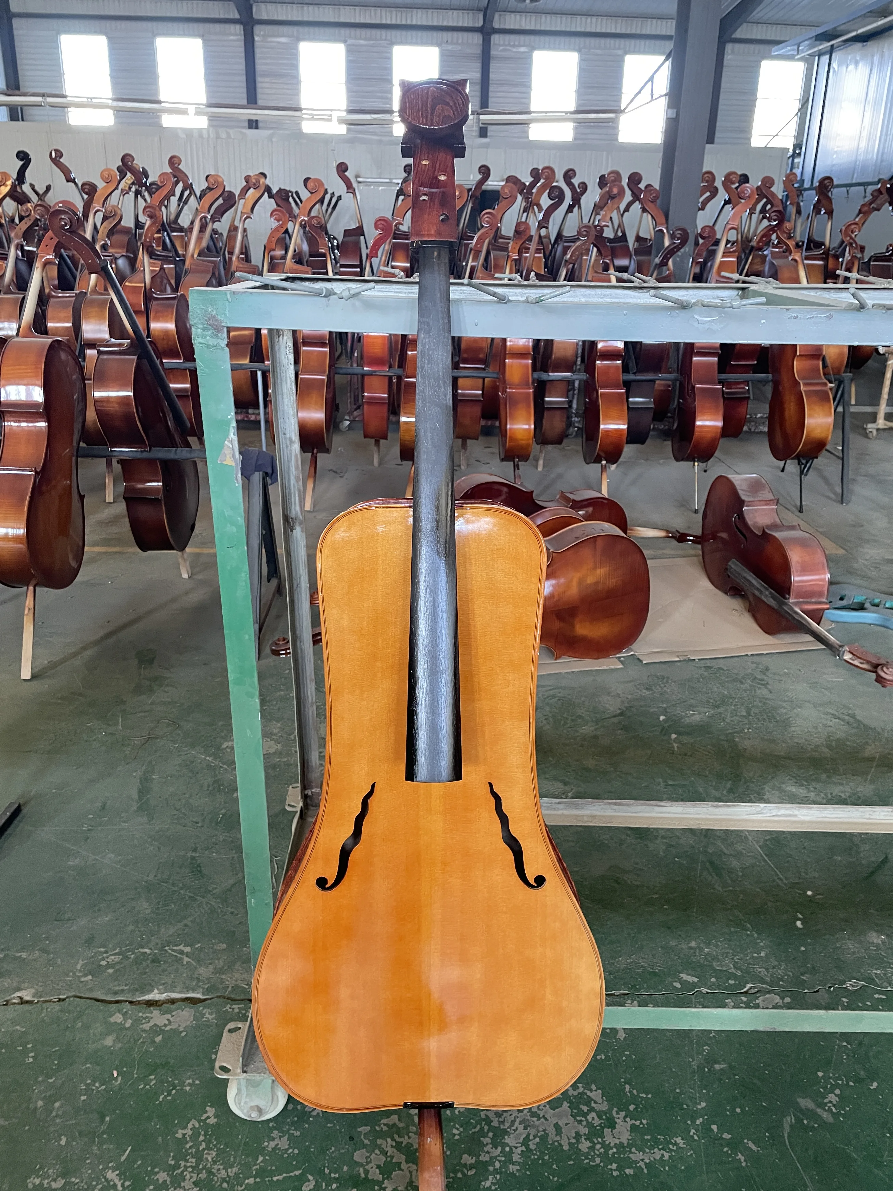 Maple-shaped cello made of solid wood, with beautiful lines, for beginners to practice, tiger pattern, 4/4