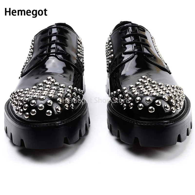 Black Patent Leather Shoes for Men Metal Rivets Decoration Casual Shoes Low-Top Brand Designer Men\'s Dress Shoes Loafers Male