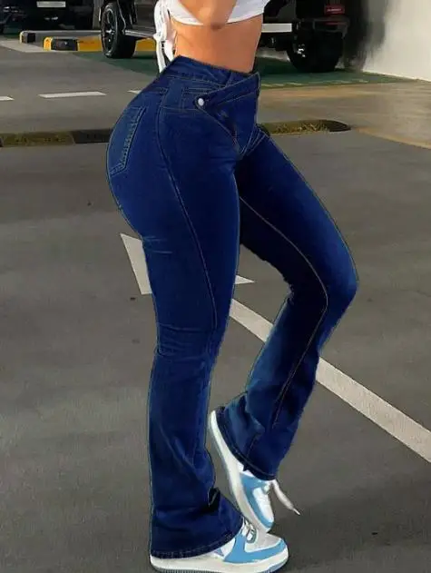 여성을 위한 스태거드 웨이스트 디자인의 새로운 슬리밍 및 다용도 타이트 핏 마이크로 플레어 진