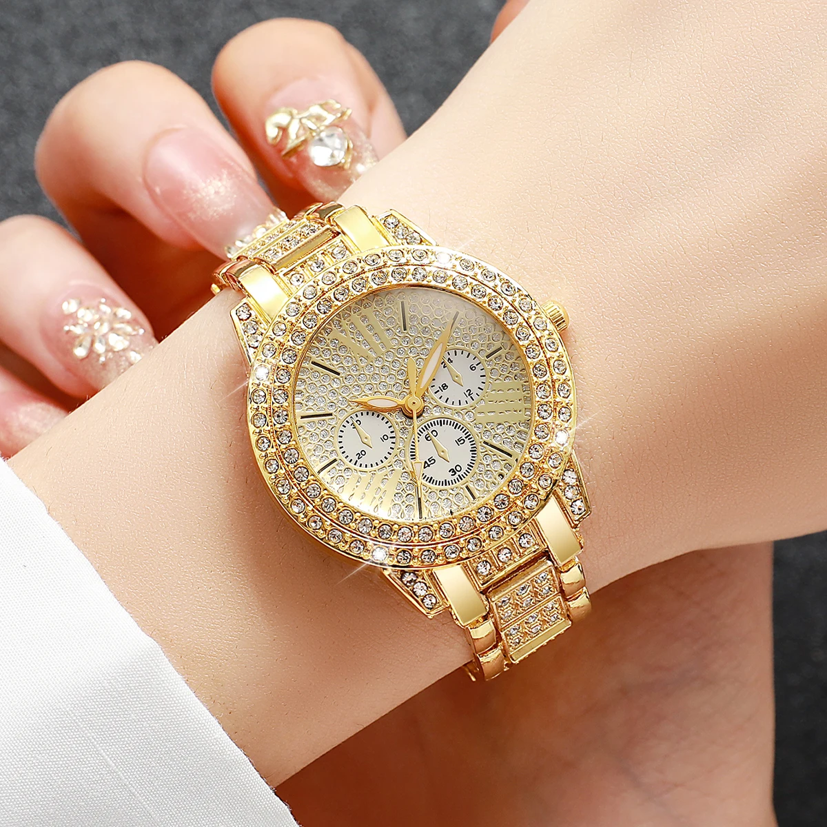 Fashion Decorative Three-eyes Dial Women Quartz Watch Luxury Full Diamond Ladies Wristwatches Reloj Mujer Clock (Without Box) - view 3