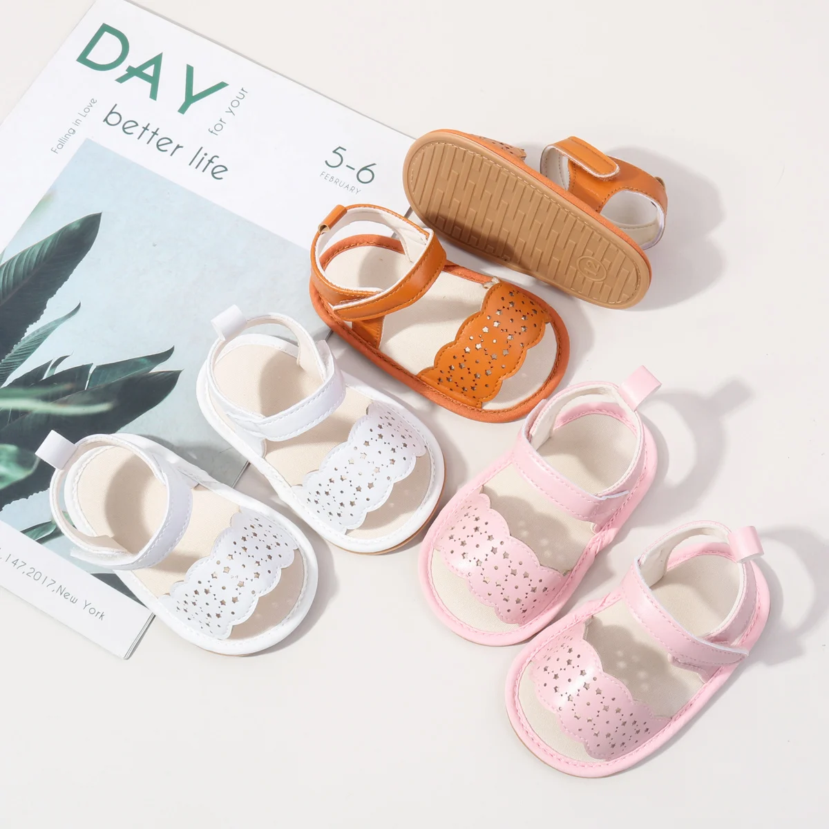 

New Style Baby Soft-Soled Anti-Slip And Wear-Resistant Fashionable Multi-Purpose Perforated Cool Shoes Suitable For Indoor