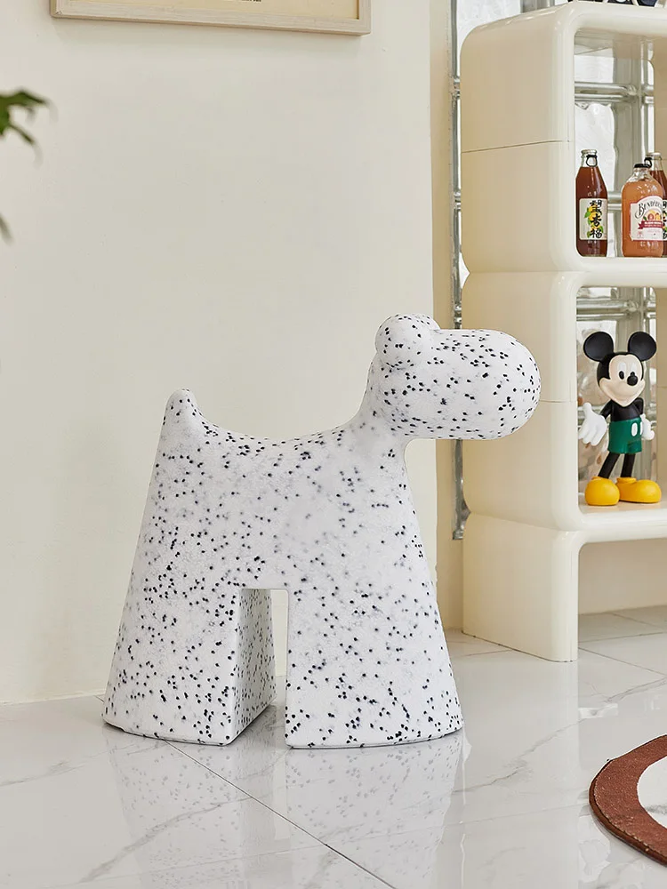 Nordic Creative Small Dog Stool Living Room Furniture Cute Animal Stools Modern Cartoon Home Accessories Plastics Low Stools