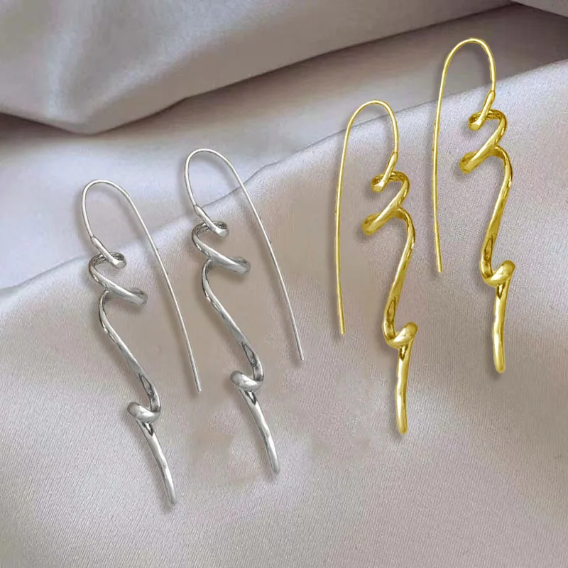 

Personality Abstract Stereoscopic Irregular Design Earrings Charm Temperament Fashion Women Exquisite Retro Ear Hanging Jewelry