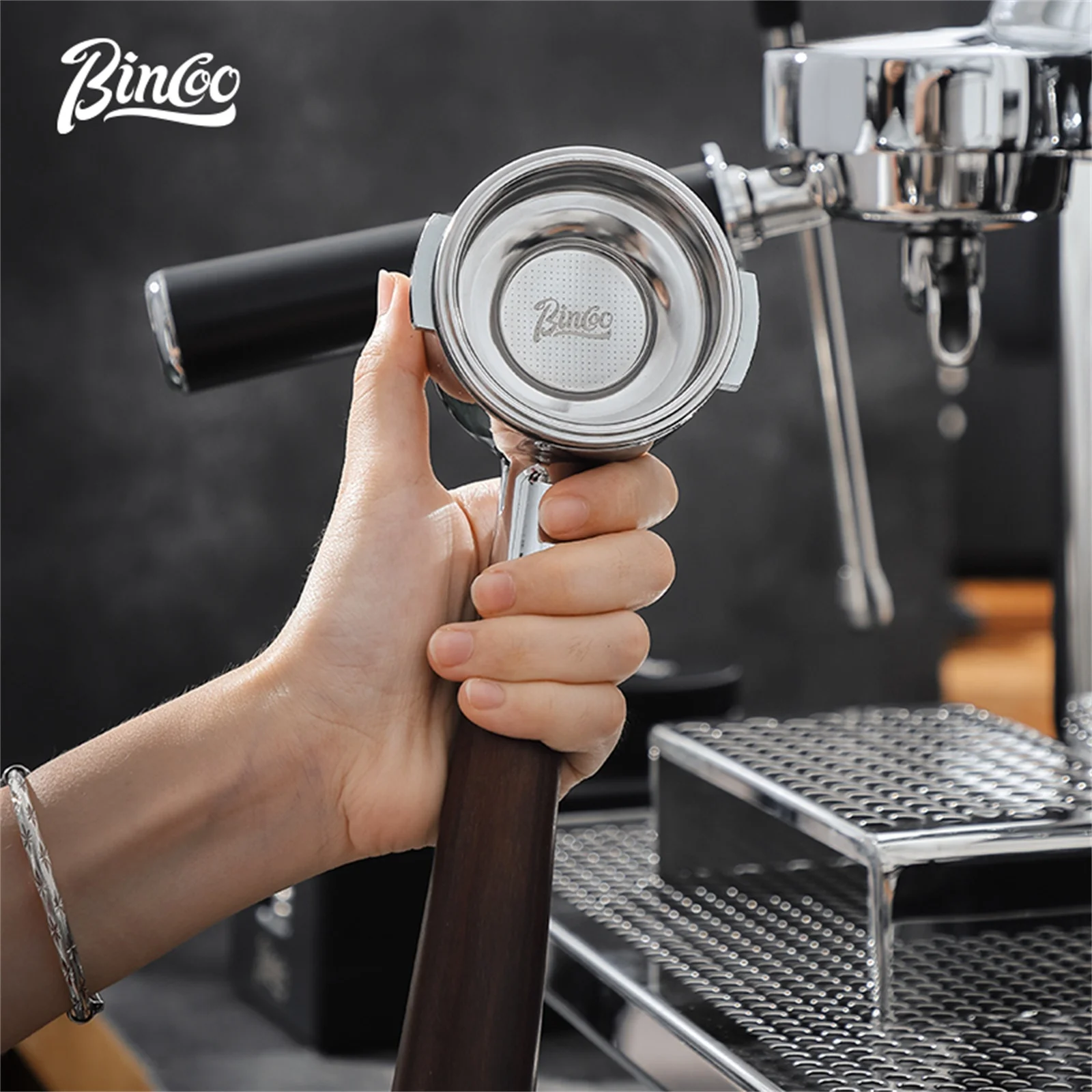 

Bincoo 51MM/58MM Pressurized 1 hole Coffee Filter Basket Single/Double Cup Fit For 1/2 Cup Portafilter Espresso Coffee Tools