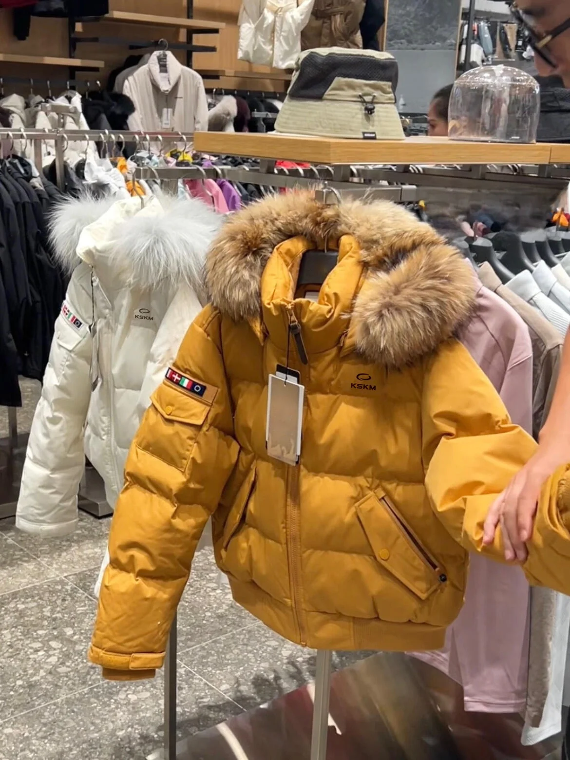 

Оранжевое свободное хлопковое пальто-пуховик для женщин, модное зимнее пальто с застежкой-молнией, длинными рукавами и прямым кроем