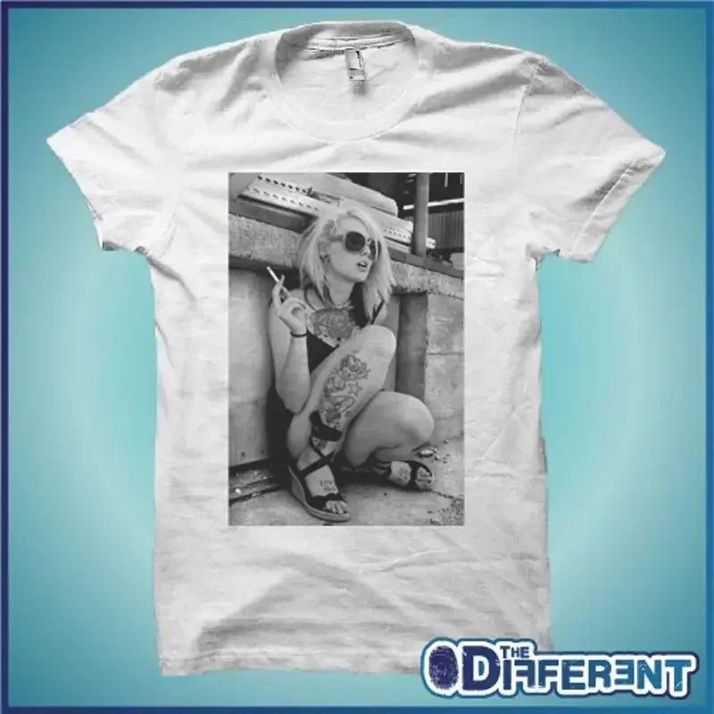 T shirt Fille Tatouage Fume Fum e Sexy The Happiness Is Have My Neuf