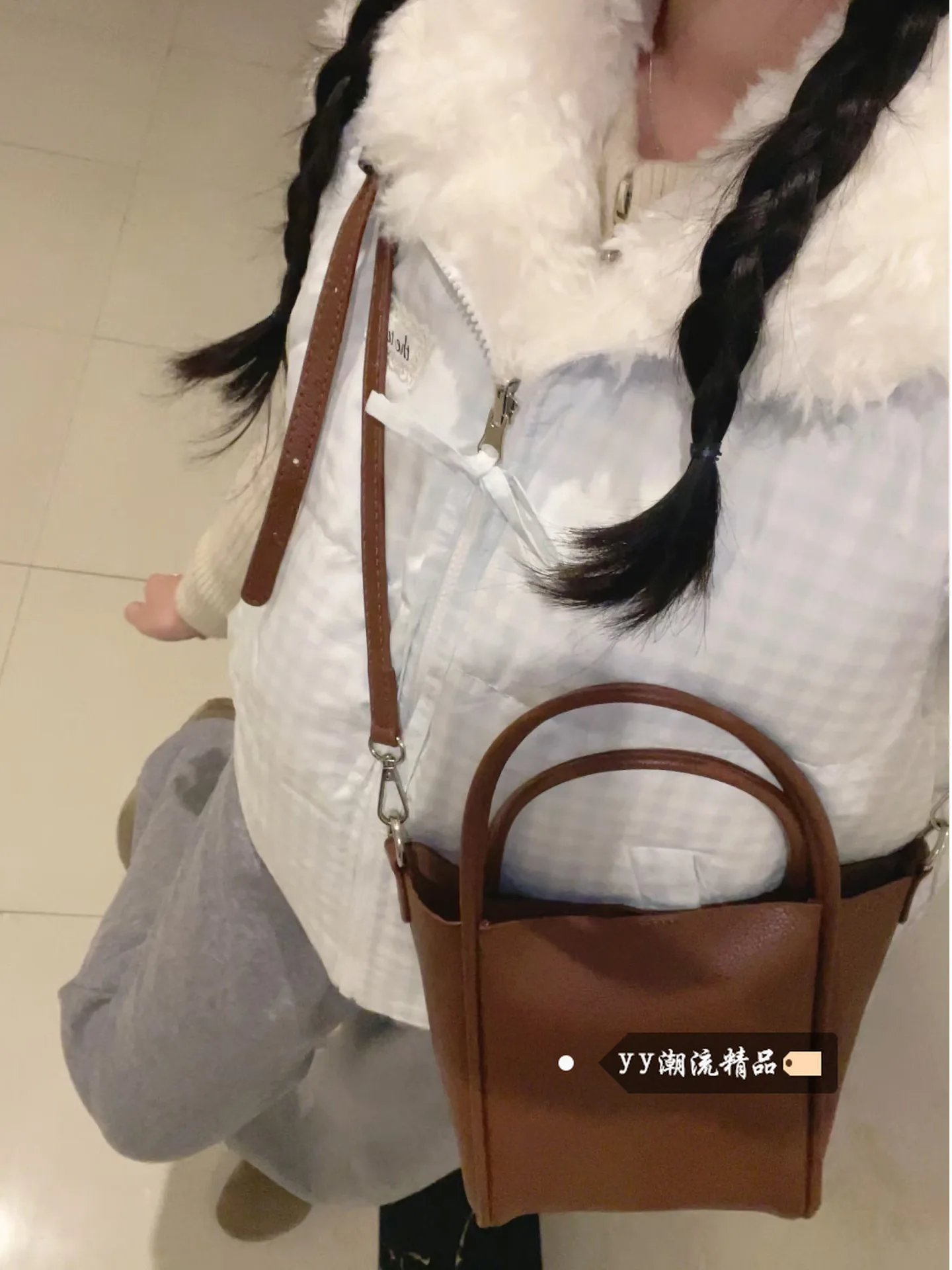 

Thiened Fluffy Lamb Fur Jaet Double-Sided Wear Loose Casual Outerwear for Women Spring Season Warm Plaid Patterned Coat