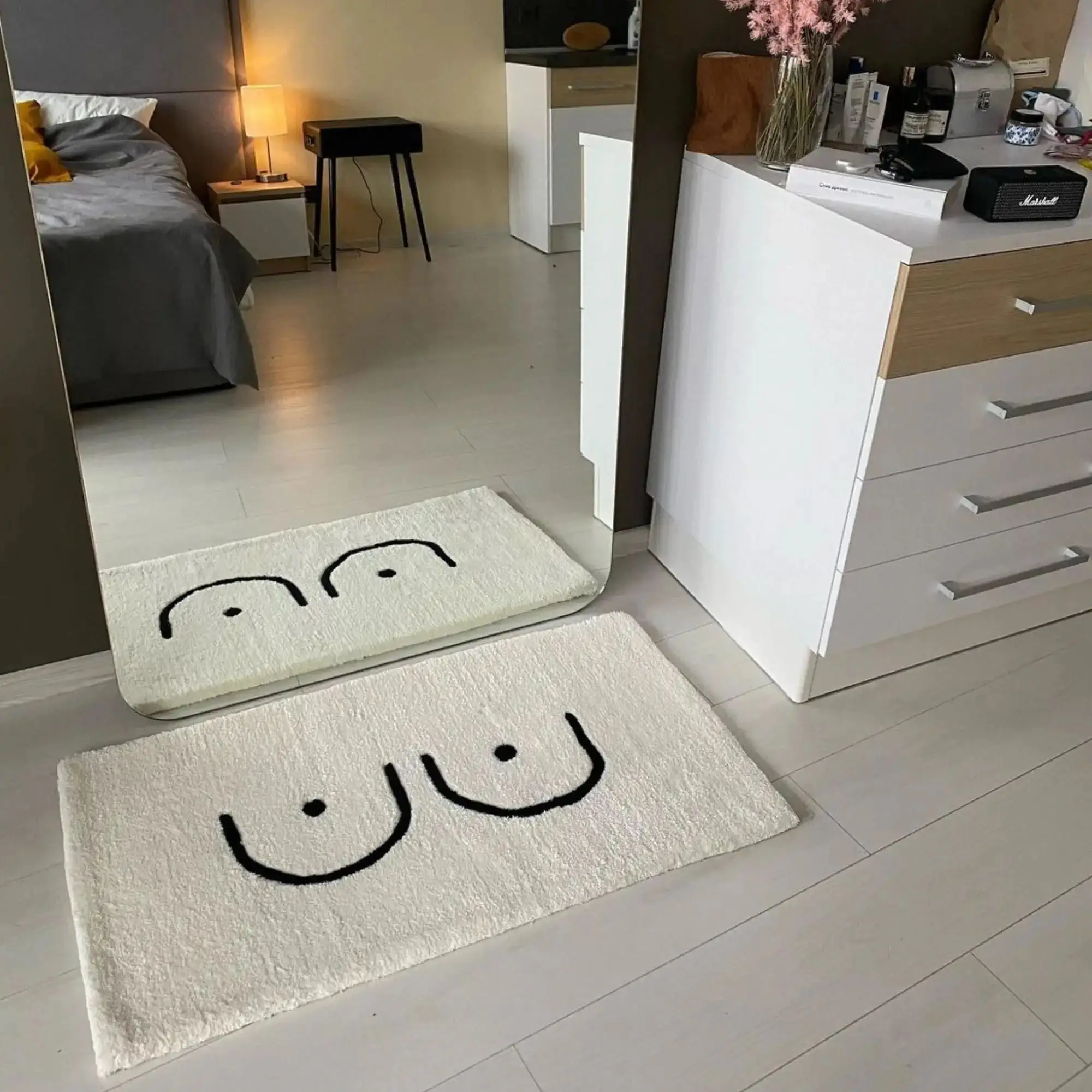 

Boobs Tits Unique Bedroom Decor Birthday Gift Printing Technology Simple Housewarming Gift Handmade Non-Slip Decorative Carpet