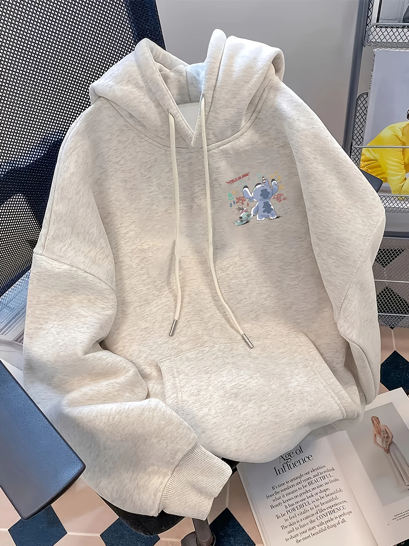 المرأة الجديدة الأمريكية العصرية العلامة التجارية ديزني غرزة لطيف مطبوعة كم طويل هوديي عارضة فضفاض زوجين الأزياء هوديي الأعلى