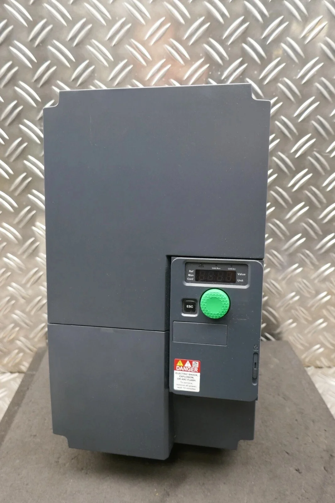 

High Brand NEW 100% Quality ATV320U11N4B ATV320U15N4B ATV320U22N4B ATV320U30N4B ATV320U40N4B 1 Year Warranty