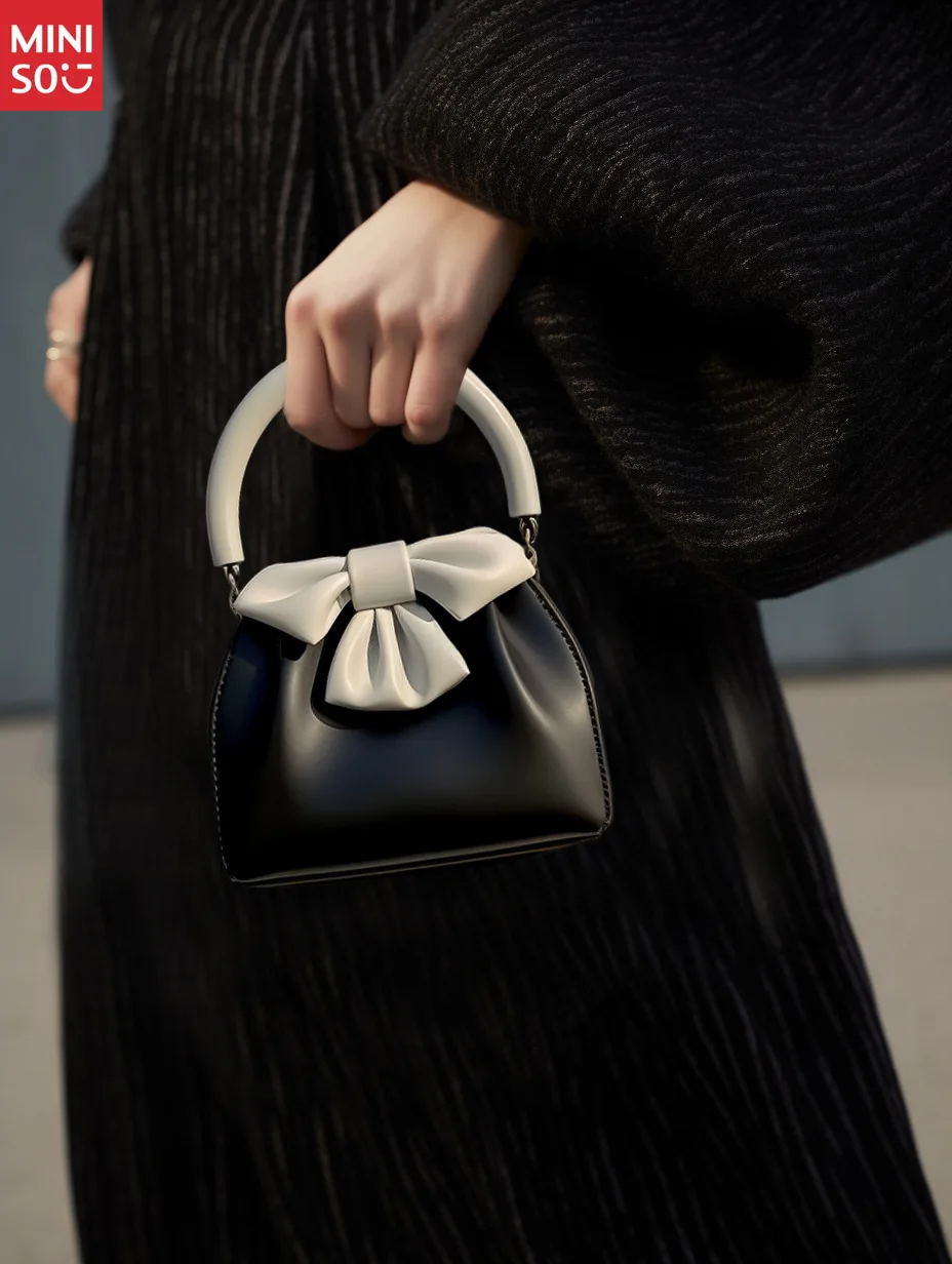 Miniso 2025 Women's Commuter Bag for Spring Summer, Pleated Bow Design Bucket Tote Handbag