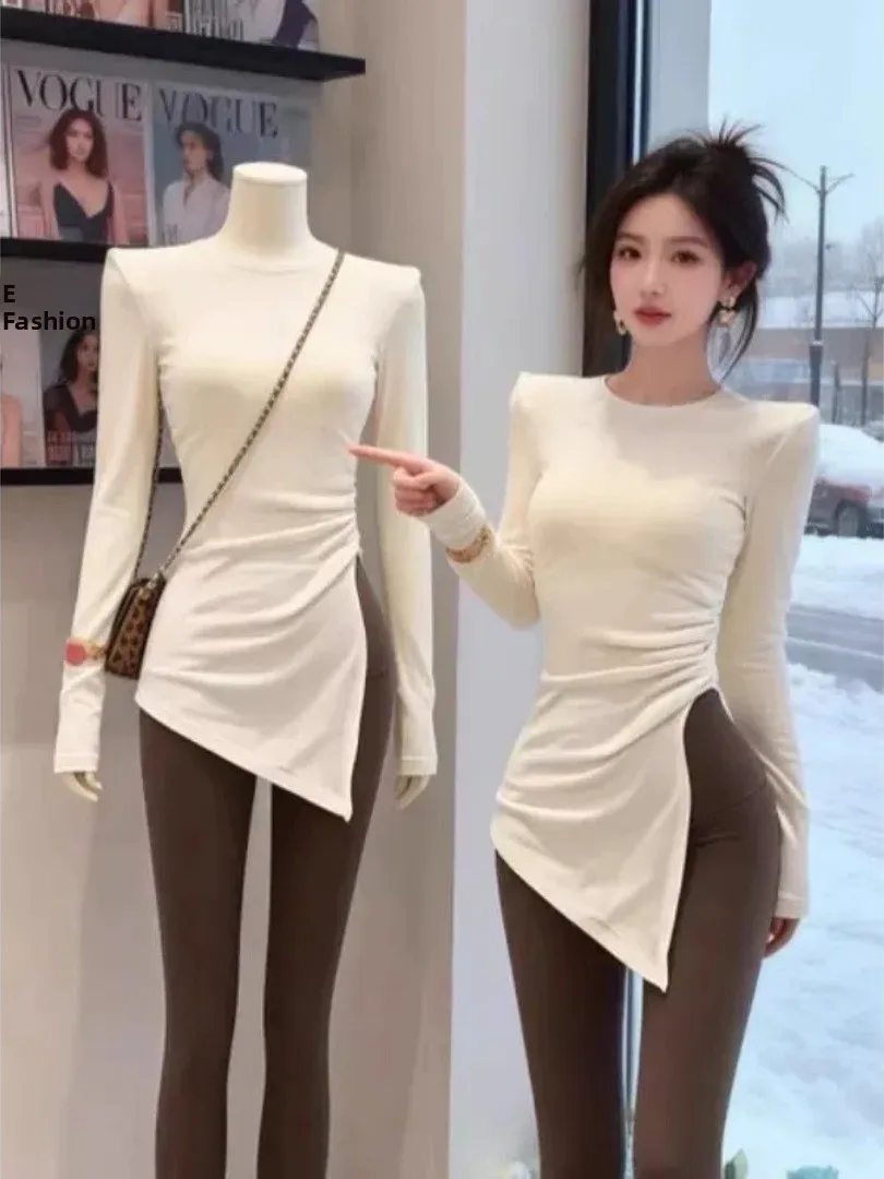 

Новинка весенней коллекции: Корейский универсальный базовый топ с длинным рукавом, подчеркивающий талию, в стиле Pure Desire Design Sense, для ношения под одеждой.