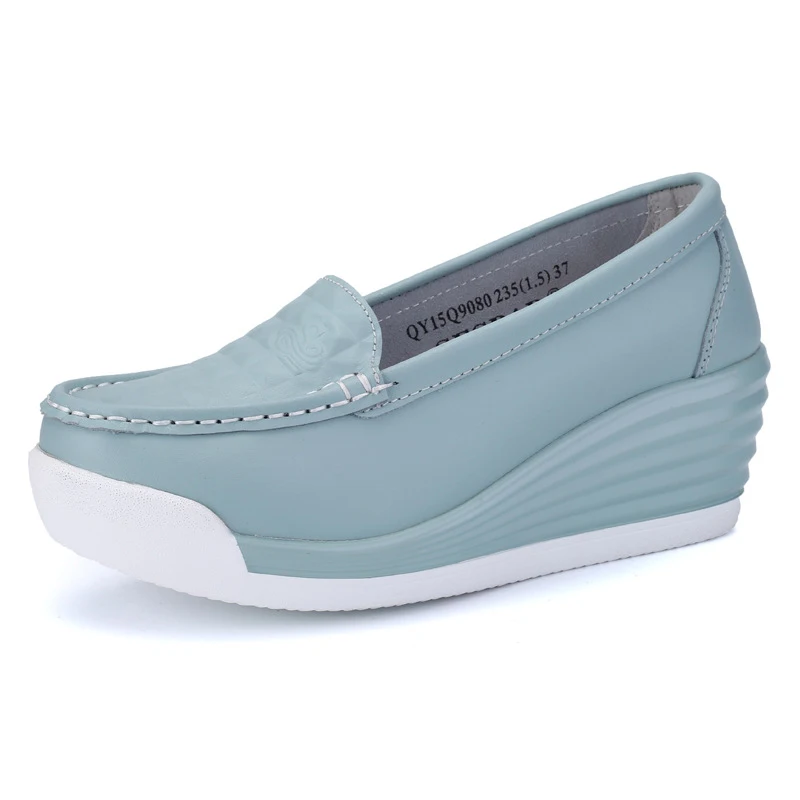 Nuove scarpe da donna Sneakers Slip on Platform zeppe rialzate in pelle bovina mocassini da donna bianchi appartamenti Casual comode scarpe da infermiera