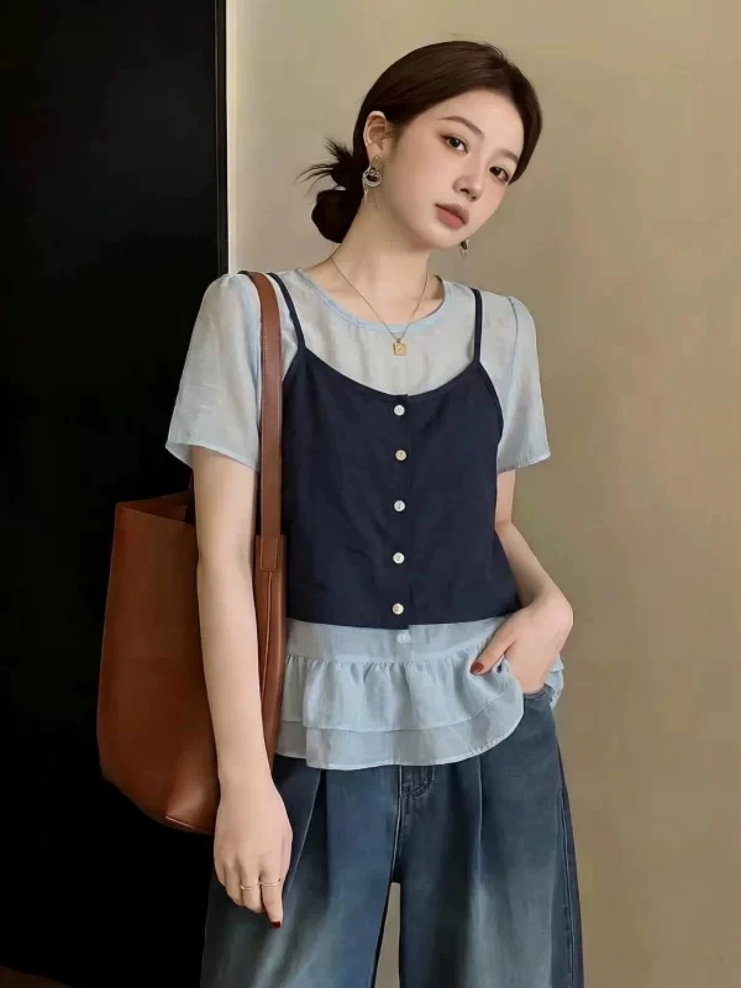 

Anti-Aging Summer Fashion Set Women's plus Size Short Sleeve Chiffon Shirt Strap Vest Two-Piece Set Korean Style Commute Wind