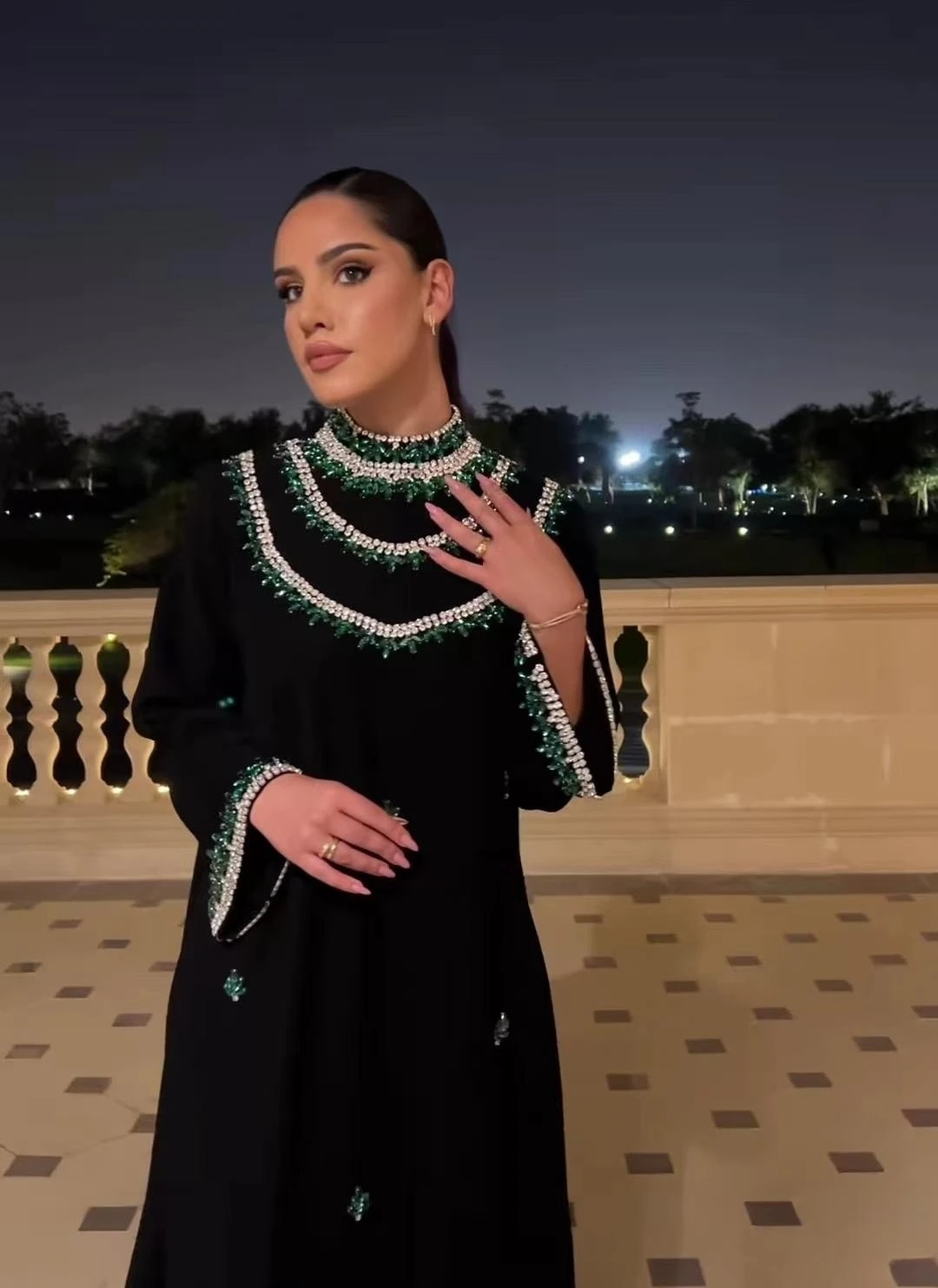 Green Crystal Evening Dress Long Sleeves Beads Elegant Prom Dresses 2025 High Neck Loose Formal Occasion Party Gown Customized