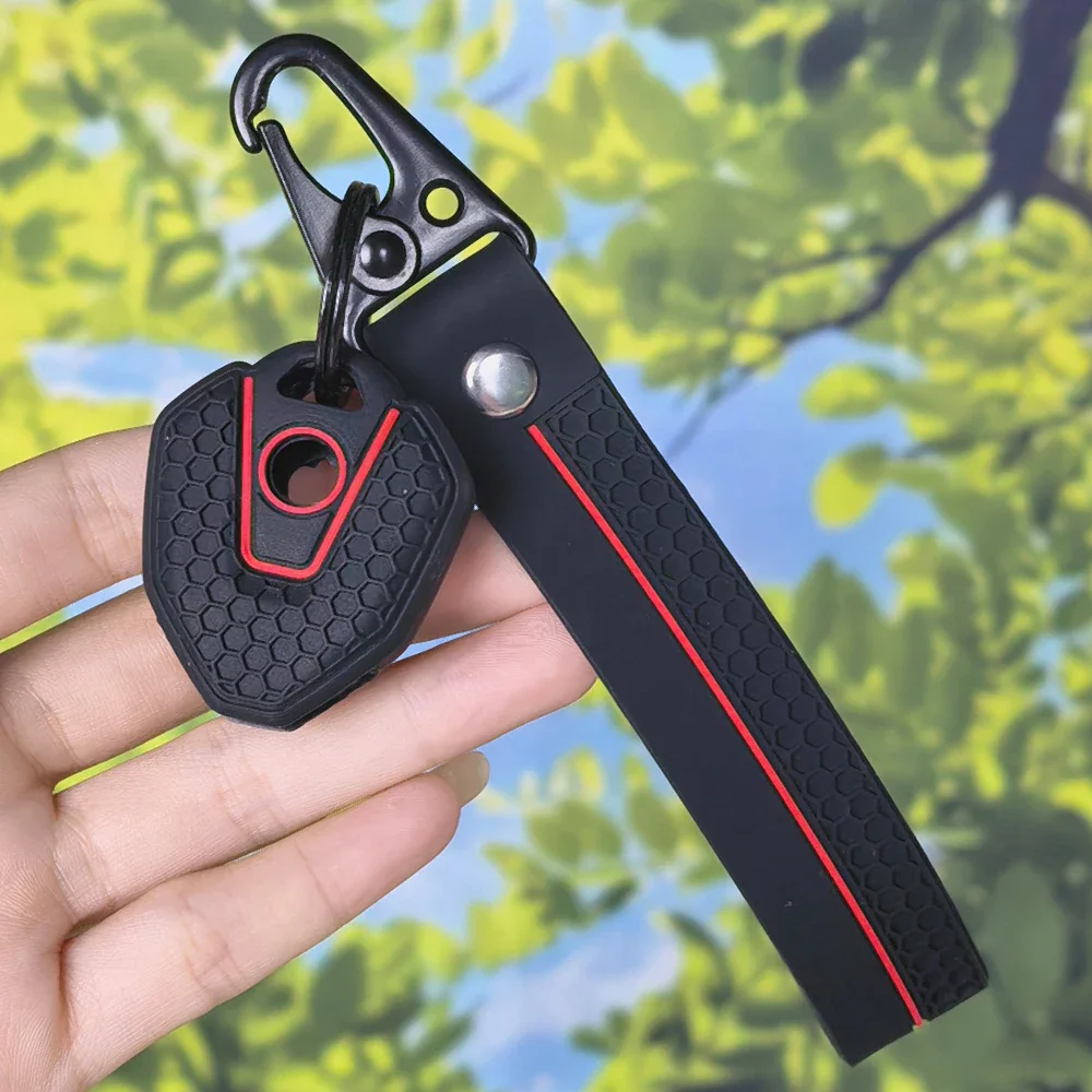 Shock Resistant Honeycomb Texture Motorcycle Key Cover With Keychain For CFMOTO 450MT Mt450 700MT 800MT CLX-700 2022-2025