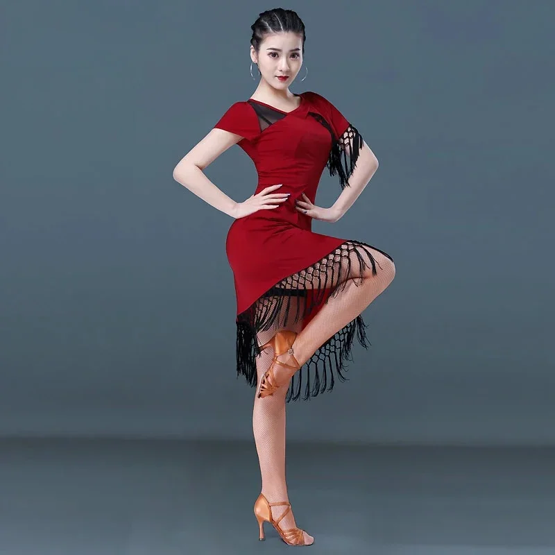 

Красное платье большого размера с кисточками для латинских танцев, сценический костюм, цельный костюм для самбы, летняя прозрачная линия, танцевальная одежда, женский костюм