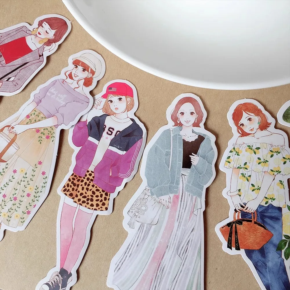 110Pcs Fashionable Girl Cartoon Stickers, Kawaii 2D Character Stickers, Decorative Mobile Phone Case Skateboard Suitcase