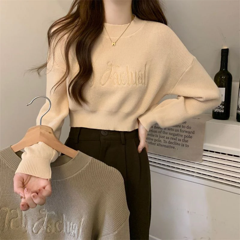 Autumn Women Letter Embroidery Round Neck Long Sleeve Loose Sexy Short Knitted Sweater