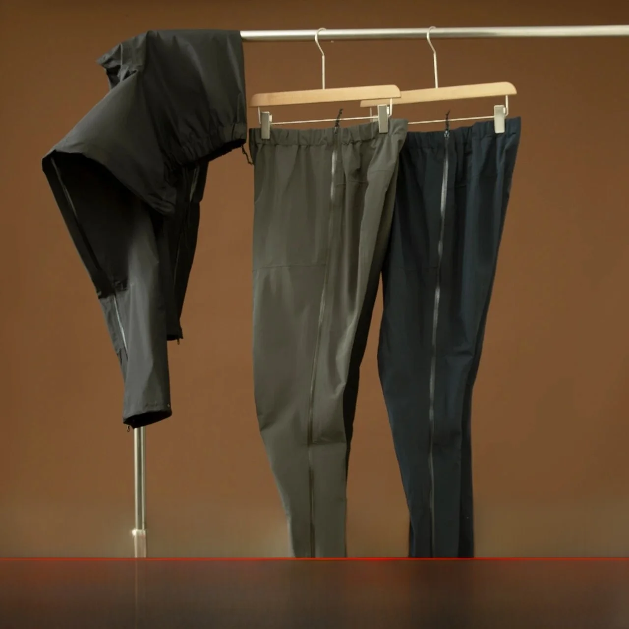 

Мужские уличные ветрозащитные водонепроницаемые твердые брюки ell Fce с боковой молнией, повседневные прямые брюки с клеевым покрытием