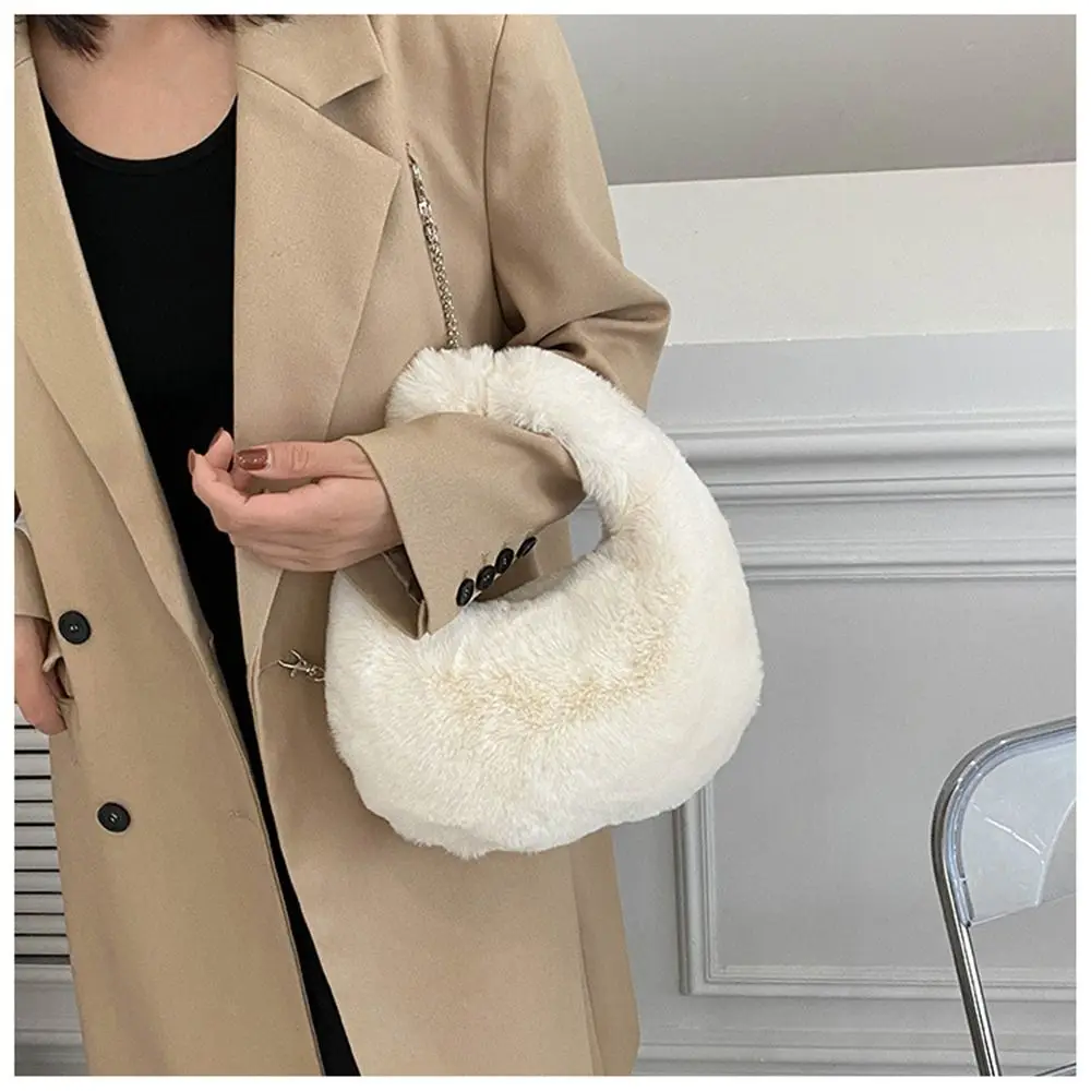 Fur Handbags Women\'s Small Half Moon Bag Warm Plush Wrist Bags Fashion Furry Short Handle Clutch Cute Ladies Coin Purses