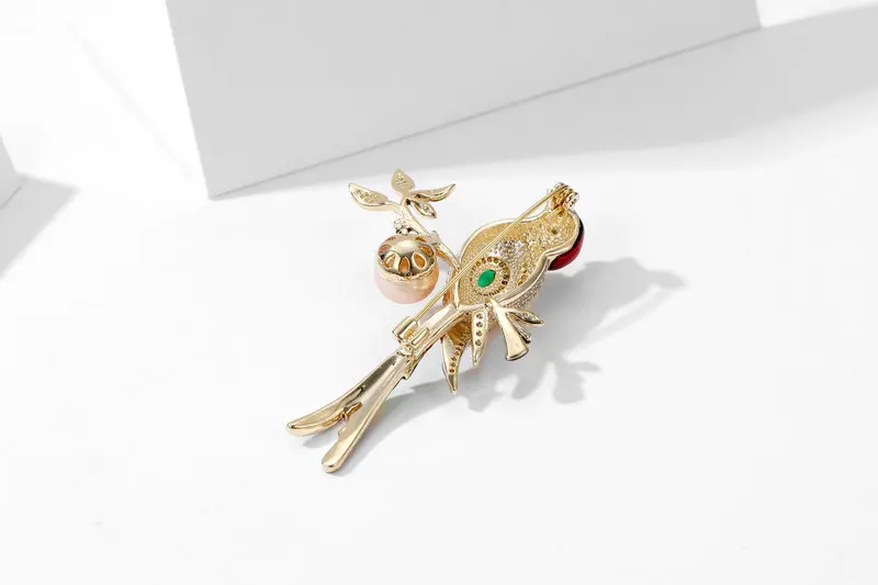 Novo vestido cheongsam esmaltado com gota de óleo colorida estilo chinês, broche cardigã corpete, broche de pérola de água doce pássaro magpie