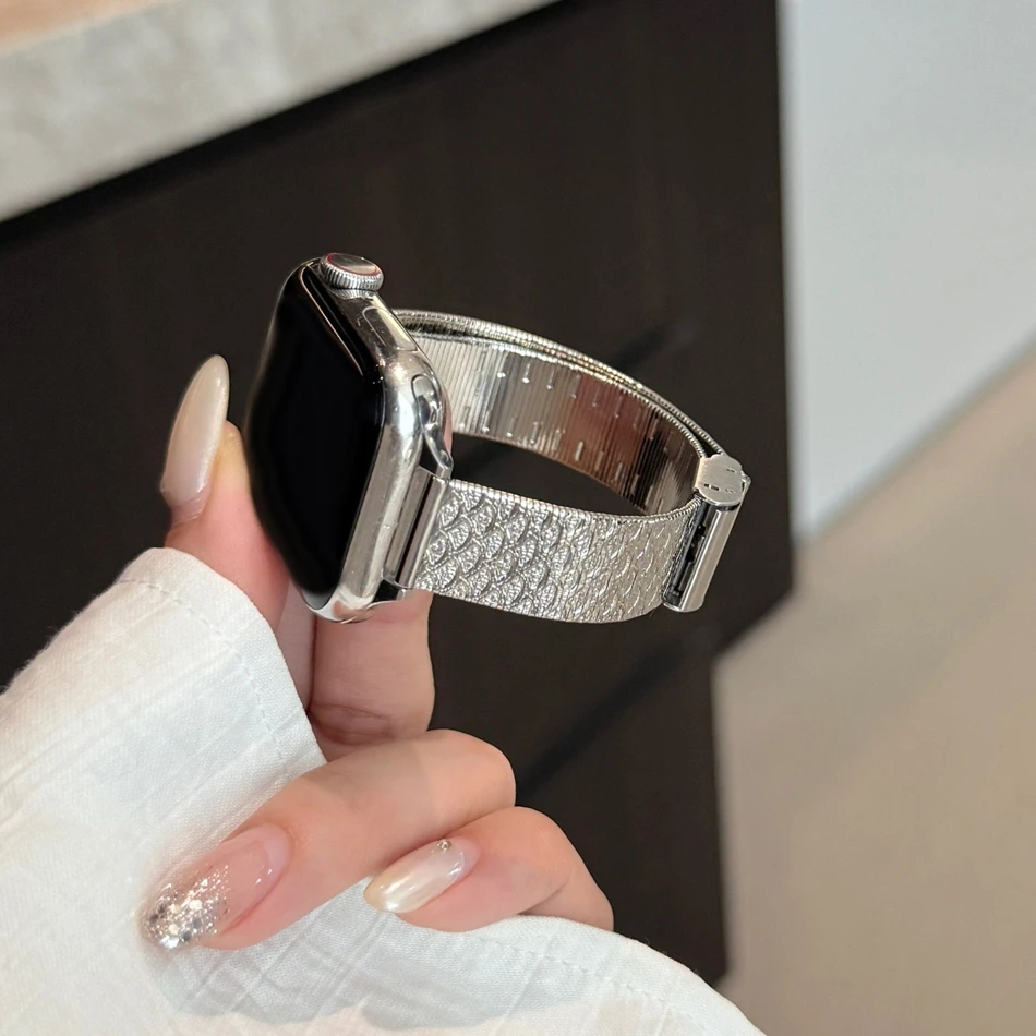 

Fish Scales Stainless Steel Metal Bracelet For Apple Watch Band Series 11/10/9/8/7/Ultra iWatch Strap 49/46/45/44/42/41/40/38mm
