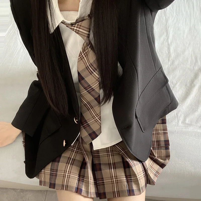 Moda scolastica giapponese Jk Uniforme scolastica Cappotto Gonna scozzese Set Giacche a maniche lunghe con risvolto nero Costume stile college Ragazza della scuola