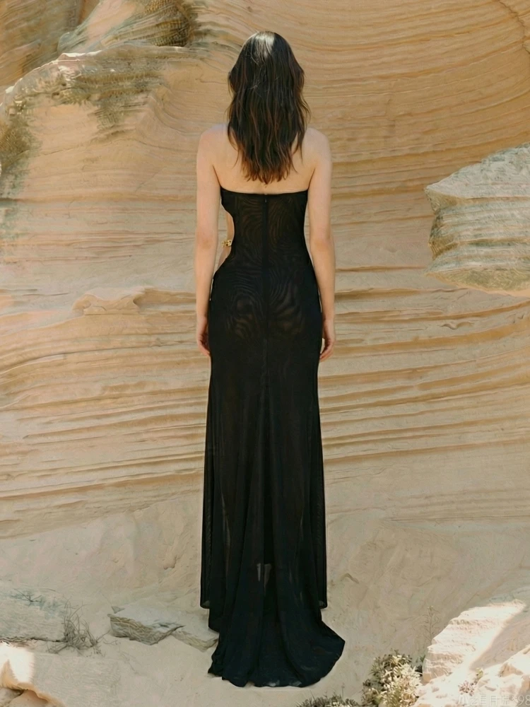 Abito lungo sexy con patchwork a catena scavata con una spalla Abito lungo da donna nero senza maniche con pieghe drappeggiate Abiti da sera per cocktail