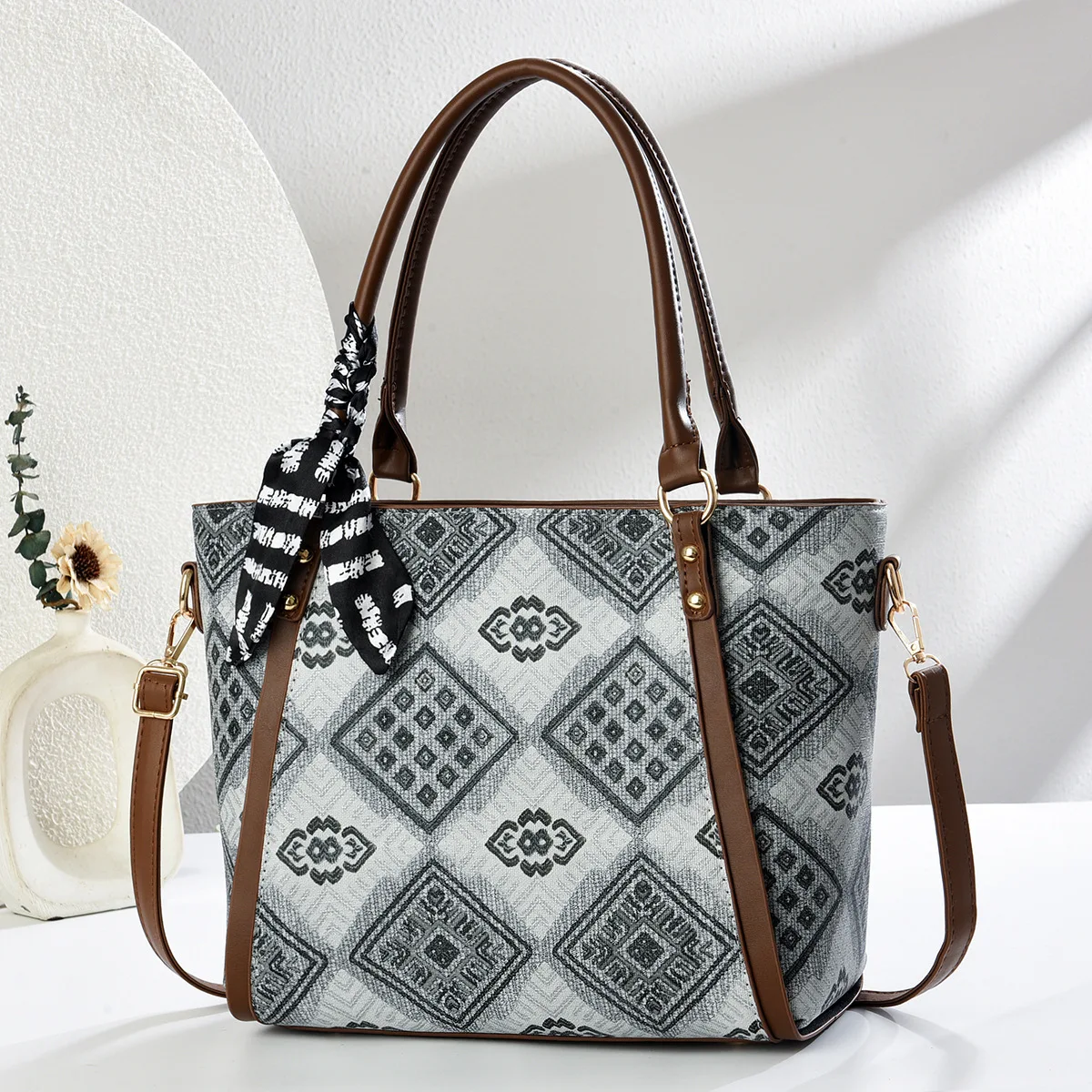 

2025 новые модные женские сумки, роскошные сумки в стиле ретро с шелковой лентой, большая вместительная сумка через плечо с геометрическим принтом