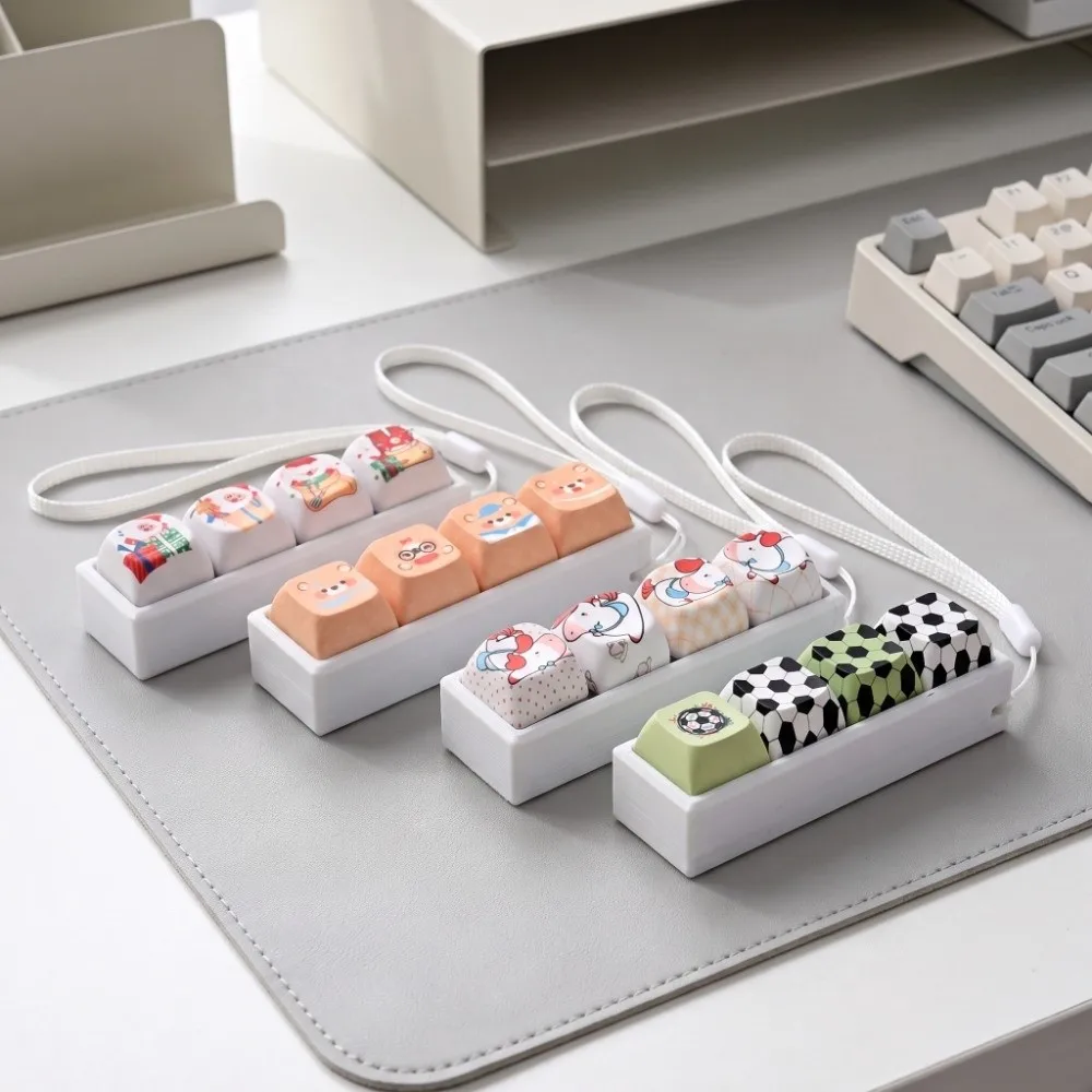 Cartoon 4 Keys Keyboard Keychain Animals Mini Fingertip Button Keyring Pressable Keys Clicker Sound Mechanical Keyboard Keyring