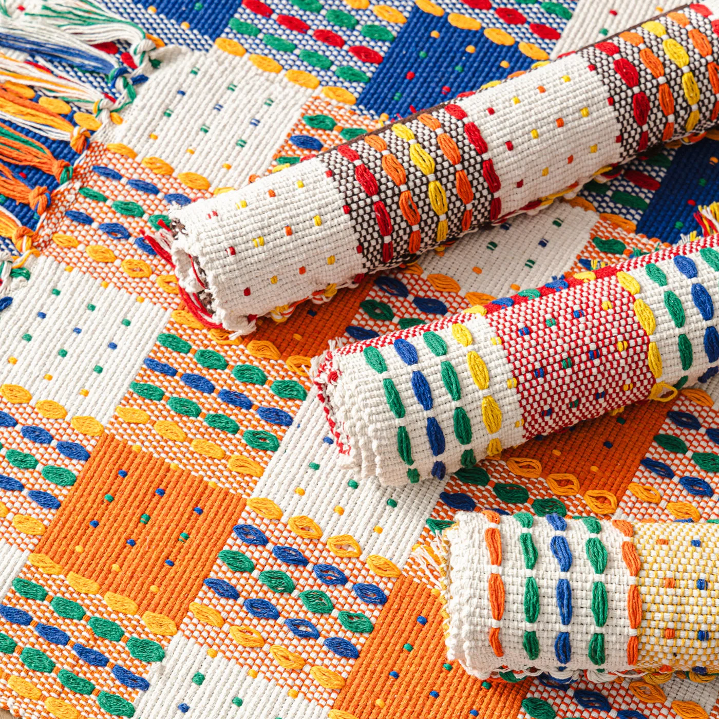 Ethnic style colored floor mat pure cotton hand-woven carpet household floor mat fringed decorative bedside table cover clothl