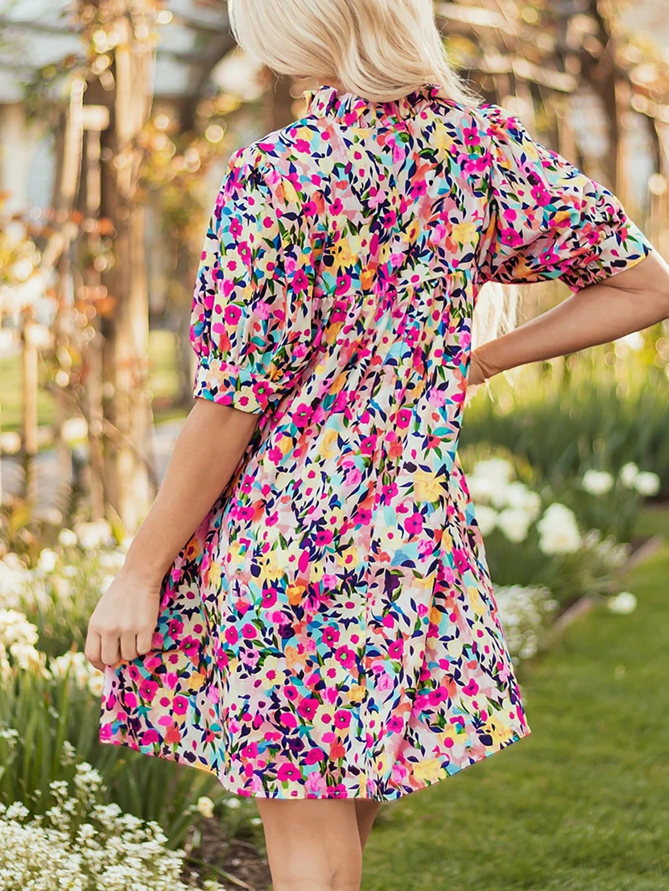 

Элегантное женское мини-платье с V-образным вырезом, цветочным принтом, рукавами с рюшами и карманами, летнее платье с короткими рукавами для отпуска.