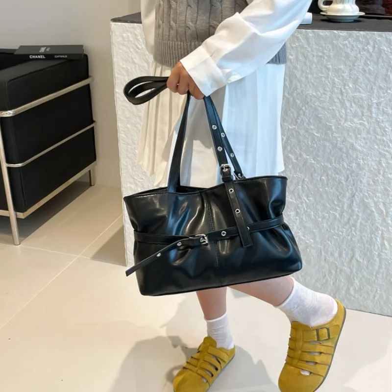 Classic Elegant Leather Diaper Bag Designer Paris High End Minimalist Solid Color Commuter Bag For Ladies Large
