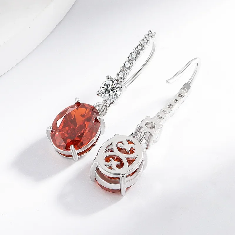 925 Reines Silber Bestseller Eisblumen-Schliff Taubenei-Form Dynamischer Ohrhänger mit schillernden High-Carbon-Diamant-Ohrringen für Damen. – Detail 2
