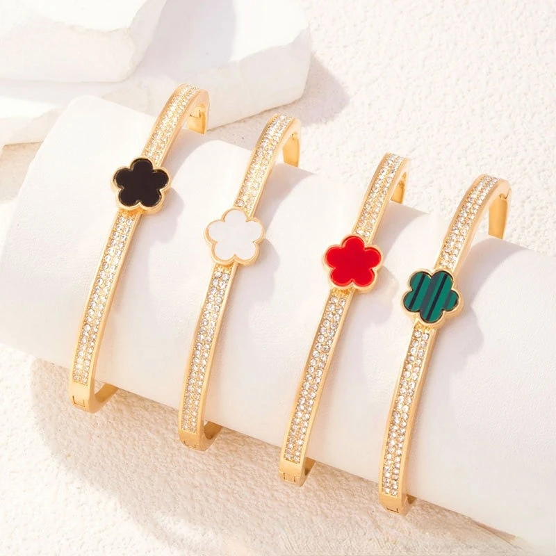 

Adjustable Lucky Five-Leaf Flower Single Petal Bracelet for Women Sparkling Diamond Inlaid Fashion Party Jewelry Gift