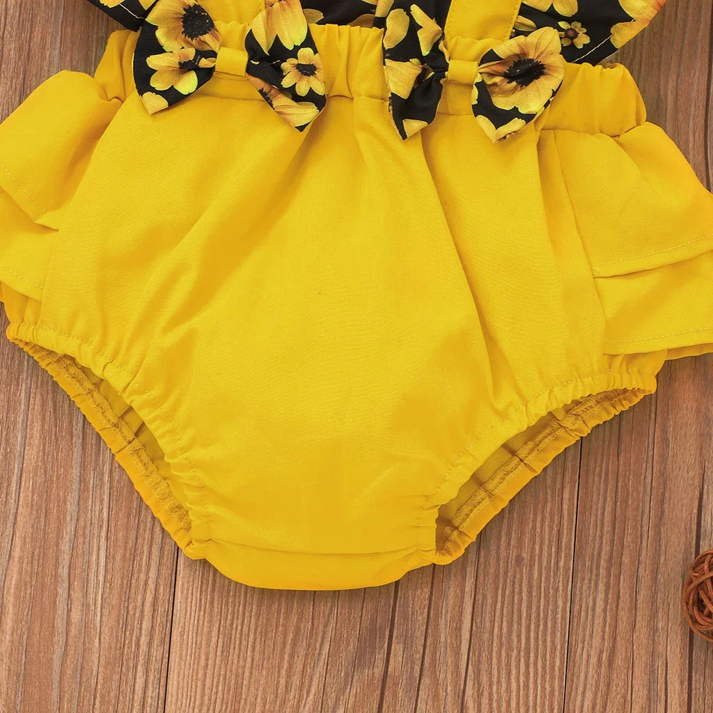 PatPat 2pcs Baby Girl Sunflower Floral Print Splice Yellow Layered Sleeveless Ruffle Romper with Headband Set