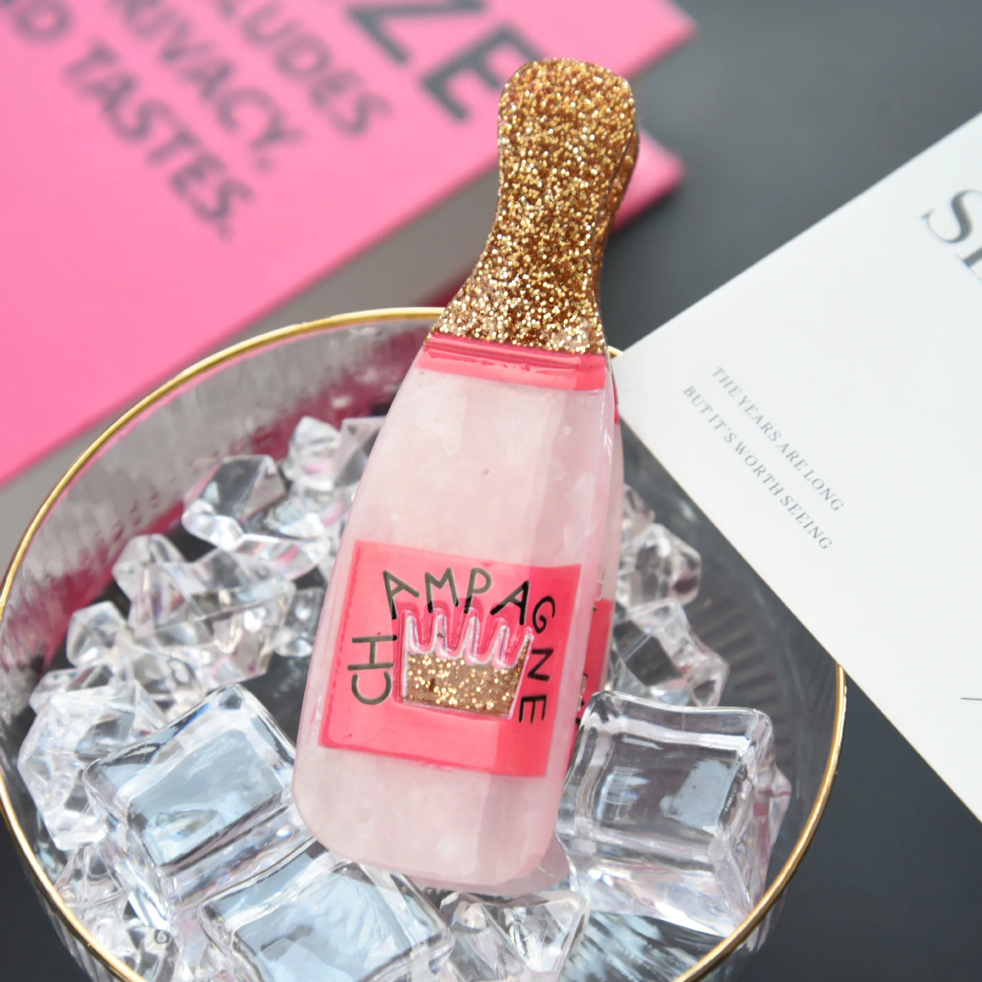 Cute Champagne Bottle Hair Claw Clip Glitter Gold Acrylic Shark Clip Creative Wine Bottle Hair Grab Women Girls Fashion Hair Acc