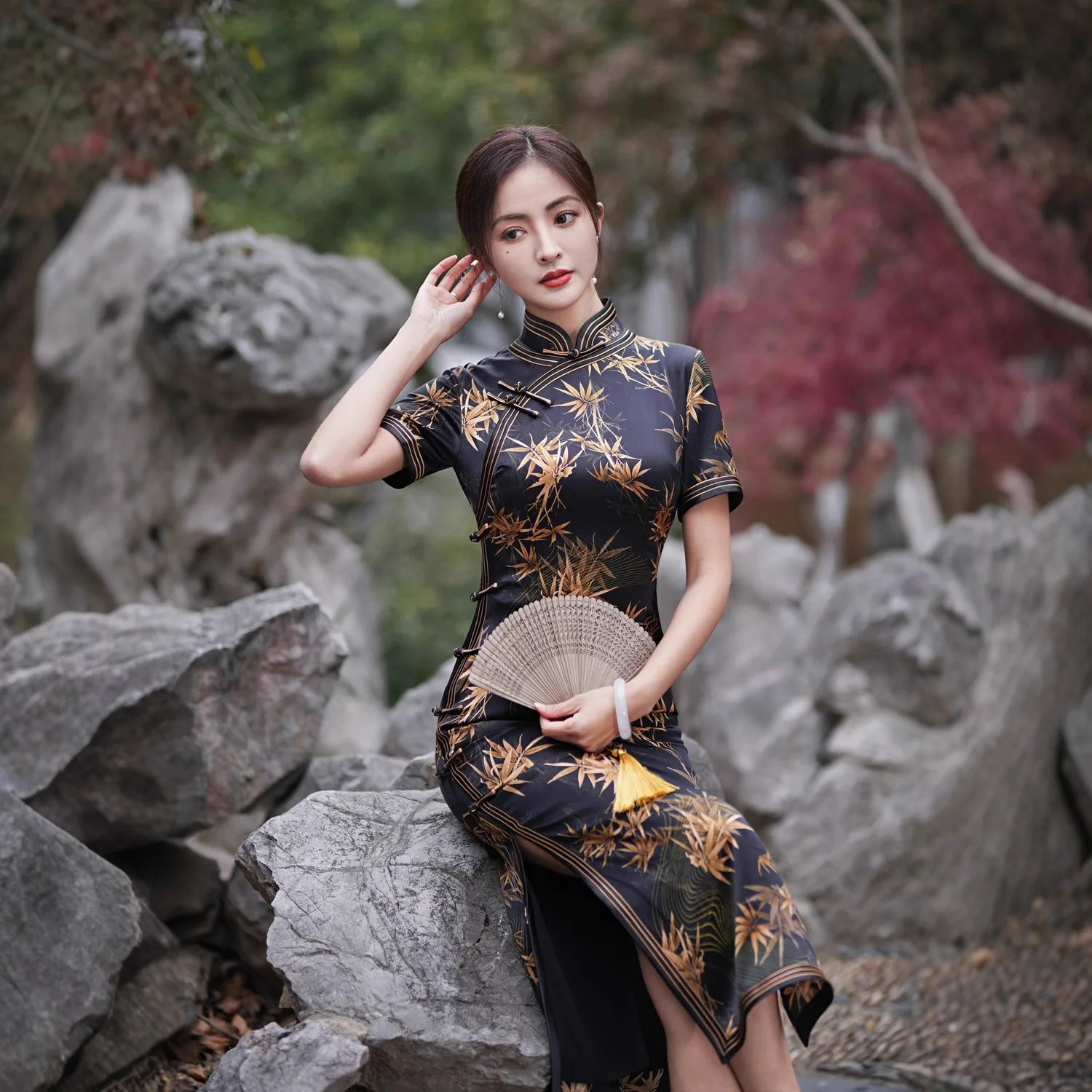 

Silk High-Grade Chinese Shanghai Style Floral Traditional Vintage Modern Cheongsam Qipao Female Bamboo Retro National Improved