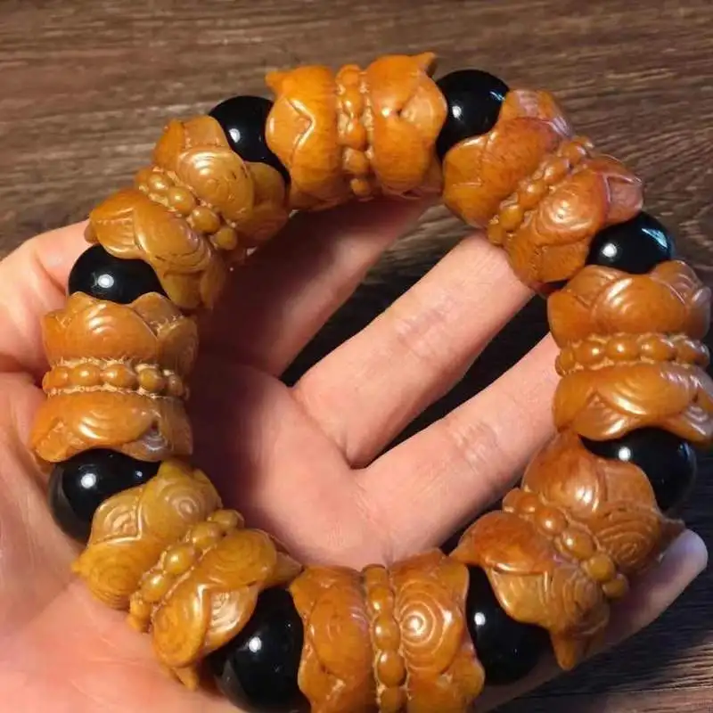 

Tibetan Playable Patina Piece Old Yak Cultural Bone Bead Bracelet