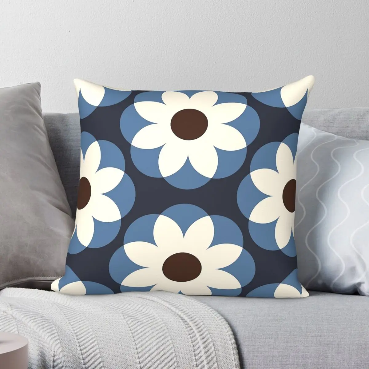Flower Born In A Field Square Pillowcase Polyester Linen Velvet Creative Zip Decor Pillow Case Sofa Cushion Cover