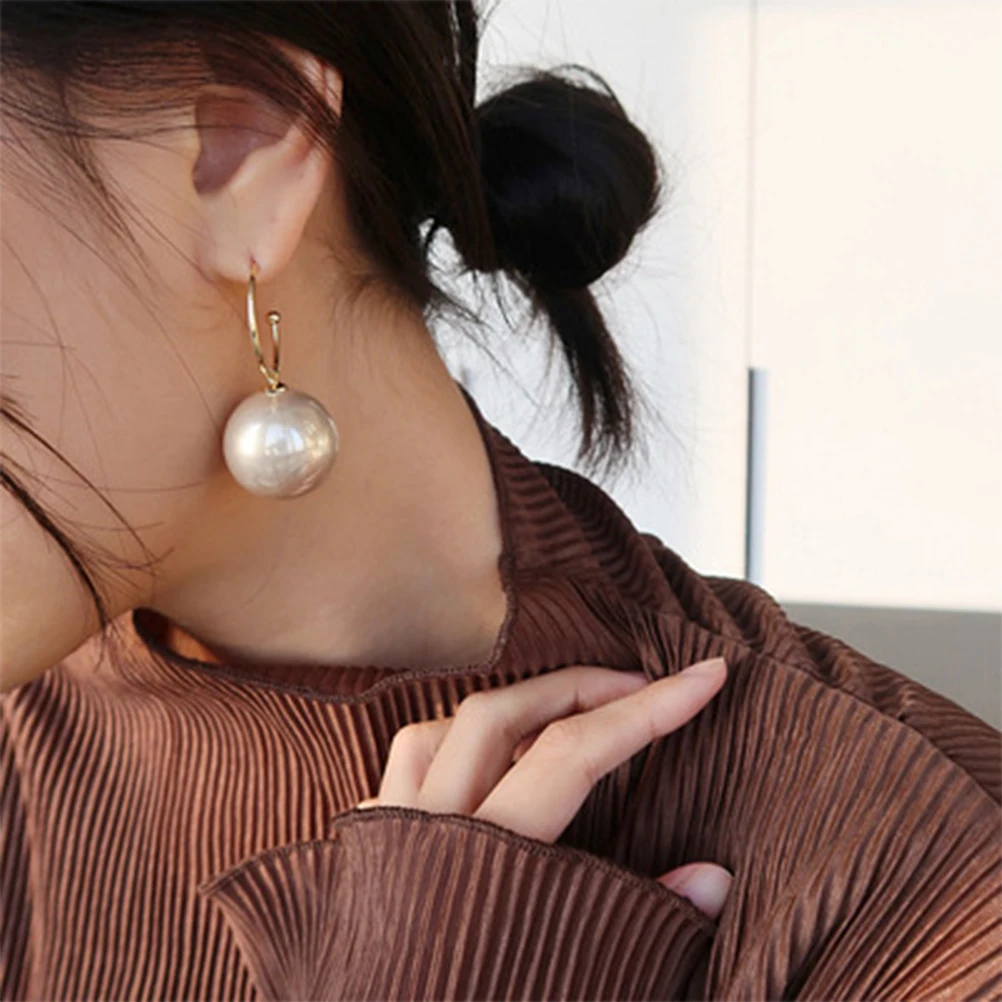

2Pair Artificial Pearl Earrings Exaggerated Alloy Pearl Ear Studs Lightweight Durable Women Jewelry Gift Daily Party