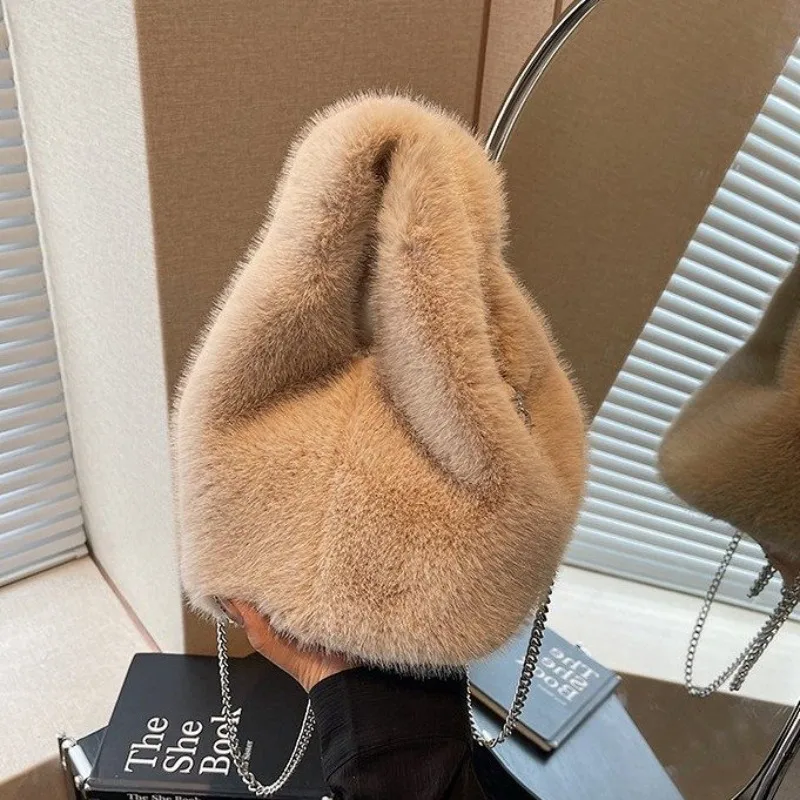 

Heirloom Vintage Leather Handbag For Women Luxury Designer Crossbody Bag Large Capacity Unique Minimalist Exquisite Diaper Bag