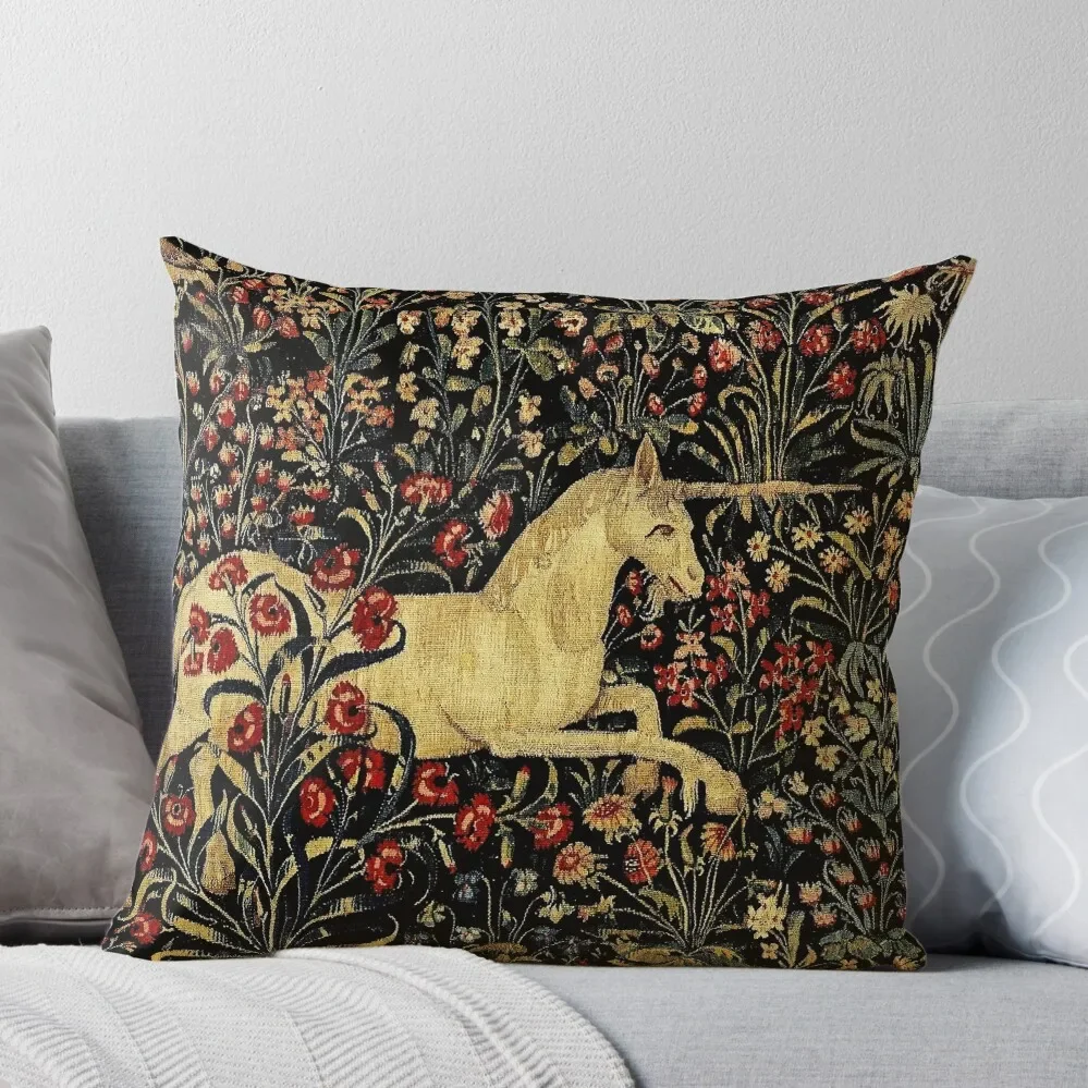

Коврик в средневековом стиле с изображением единорога, полуночного цветка, роскошные диванные подушки в стиле аниме для девушек, декоративные подушки, наволочка