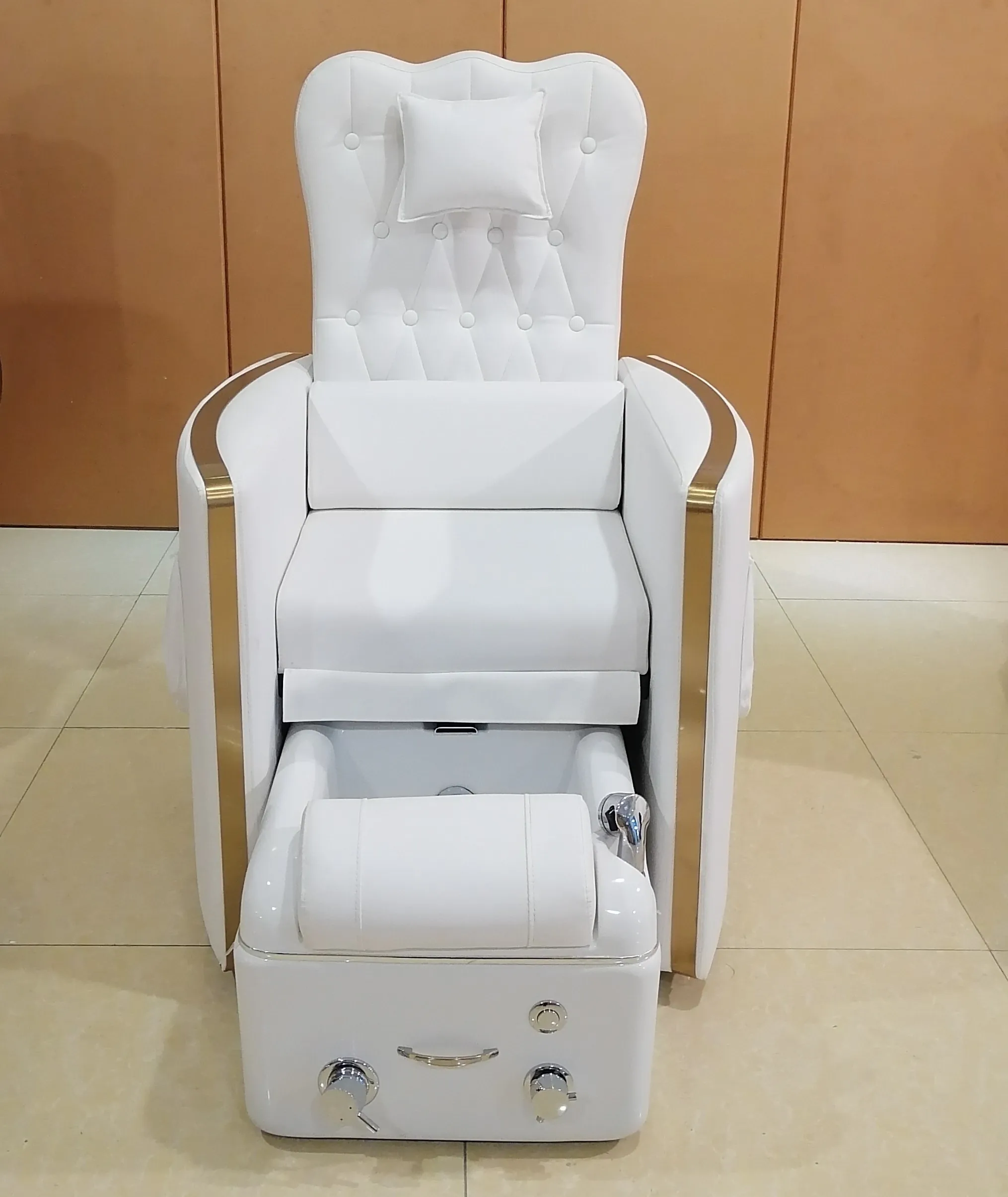 

2023 popular luxury white cheap manicure pedicure massage chair foot spa modern pedicure chairs synthetic leather