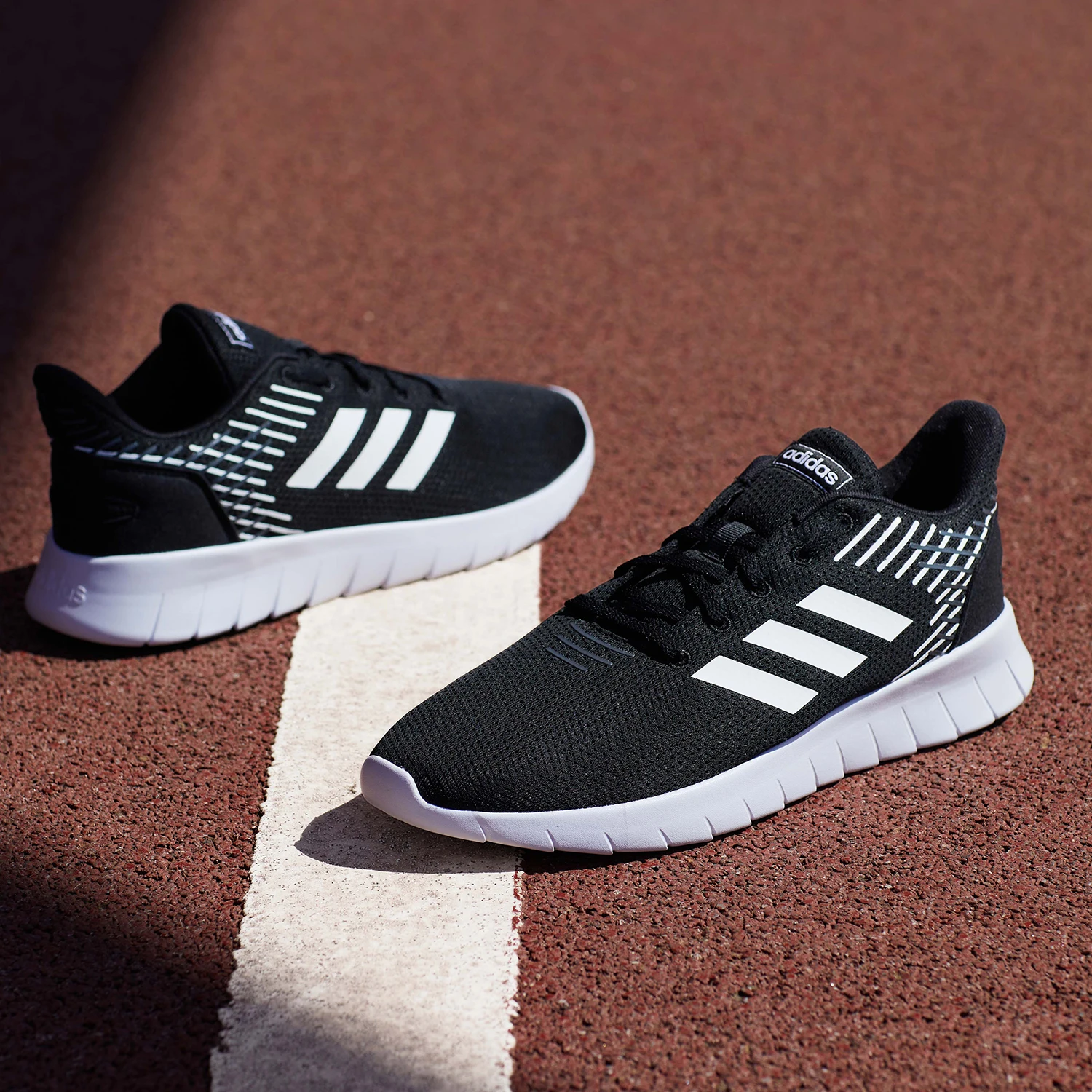 حذاء الجري الشبكي الرياضي الأصلي للجنسين من Adidas F36331 #2